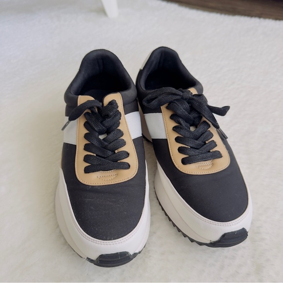 DV by Dolce Vita Black and Tan Sneakers - Picture 10 of 10